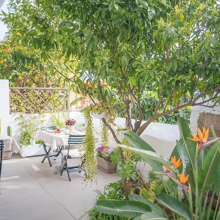 Nell'isola Bed & Breakfast Carloforte (Isola di San Pietro)
