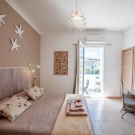 Nell'isola Bed & Breakfast 4*