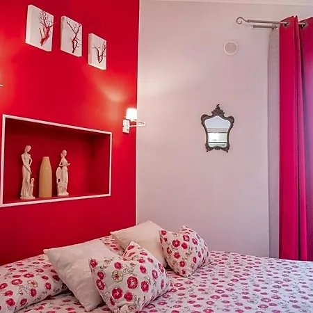 Nell'isola Bed & Breakfast 4*