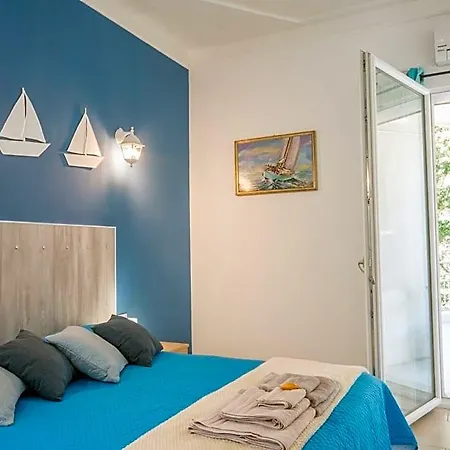 Nell'isola 4*