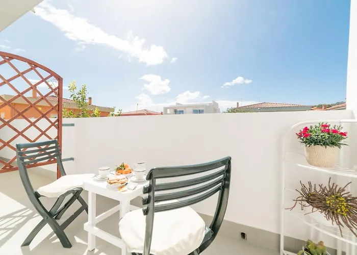 Nell'isola 3* Carloforte (Isola di San Pietro)